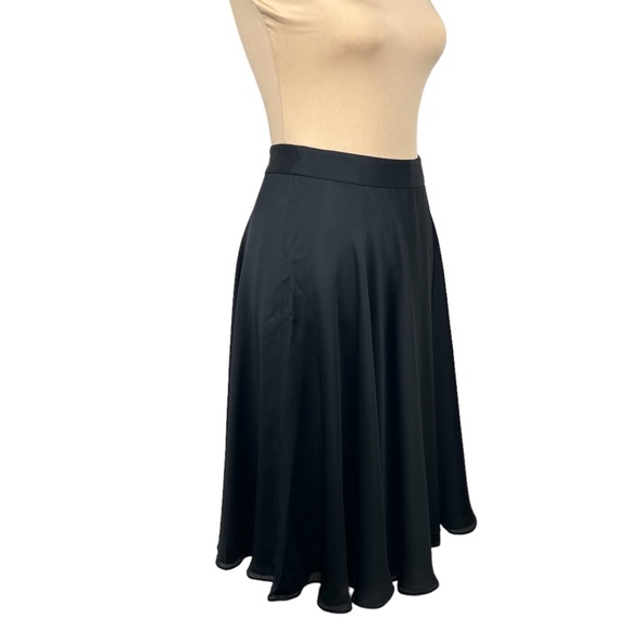 Giorgio Armani Borgo 21 S.P.A Knee Length Black Circle Skirt 100% Silk Size 40 - Picture 1 of 13